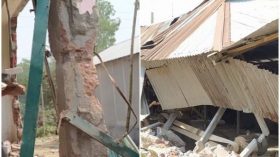 টাঙ্গাইল গোপালপুরে আওয়ামীলীগ নেতার ভবন ভেঙ্গে শ্মশানঘাটের রাস্তা পুনরুদ্ধার