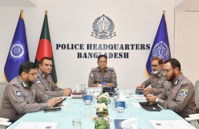 চাঁদাবাজির বিরুদ্ধে জিরো টলারেন্স নীতি-আইজিপি মোঃ আলী হোসেন ফকির