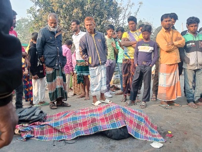 চিরিরবন্দরে বাসচাপায় আর‌এফ‌এল কোম্পানির এস‌আর রাকিব এর মৃত্যু