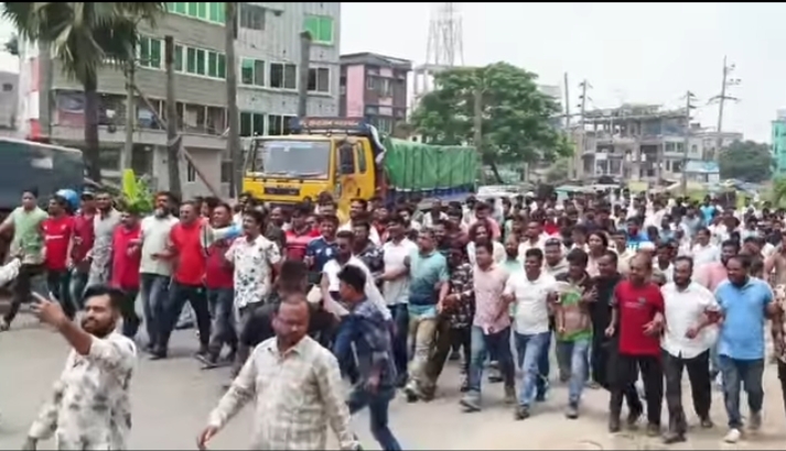 রূপগঞ্জে আওয়ামী লীগের সম্ভাব্য কর্মসূচি ও নৈরাজ্যের প্রতিবাদে বিএনপির বিক্ষোভ মিছিল