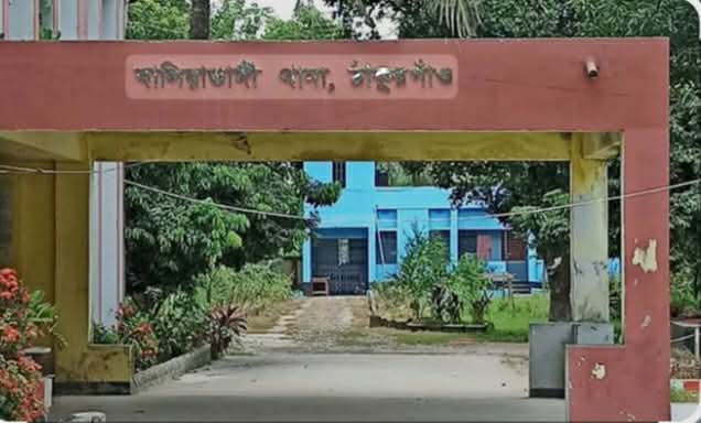 বালিয়াডাঙ্গীর ASI ফেরদৌসী ও কনস্টেবল শামীমের বিরুদ্ধে অসদাচরণের অভিযোগ, ক্ষুব্ধ উপজেলা বাসি