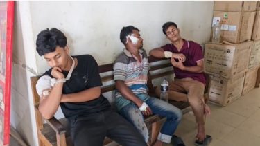 রূপগঞ্জে প্রতিপক্ষের হামলায় দুই শিক্ষার্থীসহ ৩ জন জখম