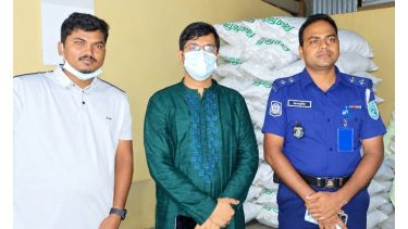 অবৈধভাবে সার বিক্রি ও মজুদের দায়ে ব্যবসায়ীকে জরিমানা, ১০৫ বস্তা সার জব্দ